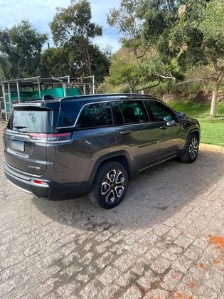 JEEP COMMANDER 1.3 T270 TURBO FLEX LIMITED AT6